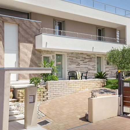 Villa Aurora-Holiday Home Apt 2 Bardolino Dış mekan fotoğraf